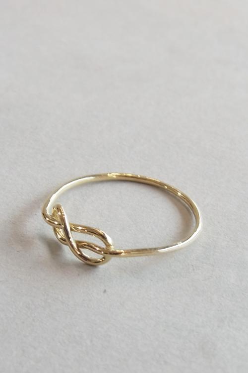 KNOT RING / GOLD